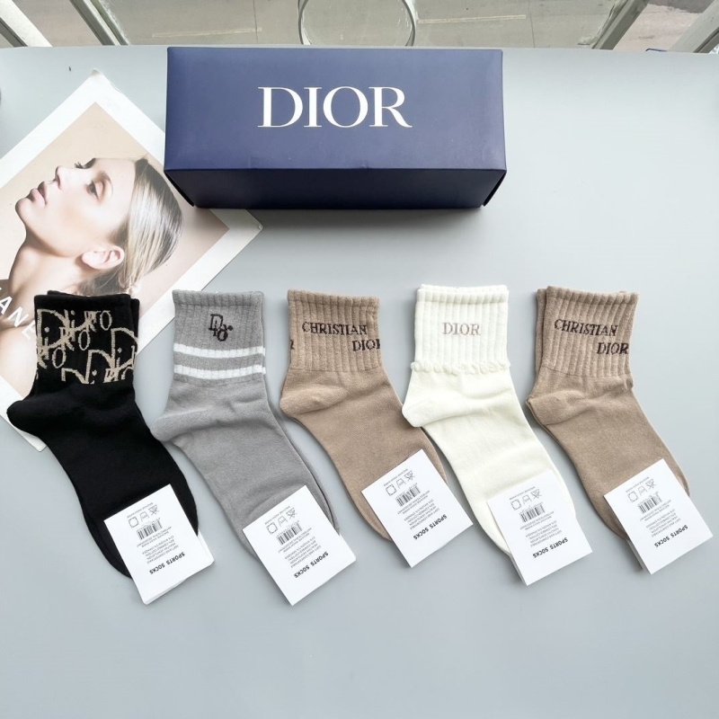 DIOR